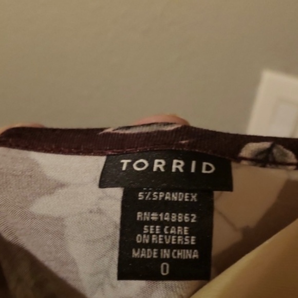 TORRID Babydoll Floral Top - Picture 5 of 5